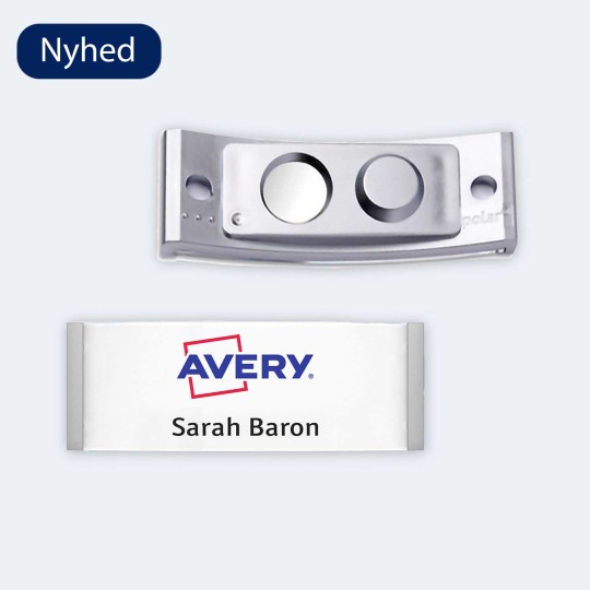 Nyhed: Magnetisk navneskilt. Skiltet har en buet metalramme og en magnetisk bagside med to runde magneter.