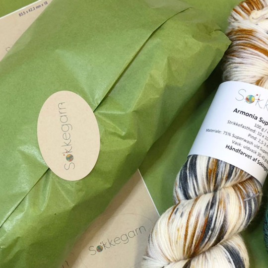 Naturbrune etiketter til emballage og branding