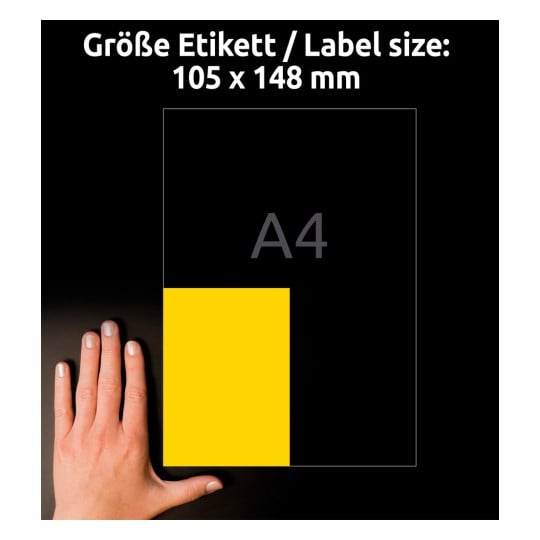 Størrelsessammenligning med hånd, artikel: 3459, et ark farvede etiketter, format: 105 x 148 mm, farve: gul.