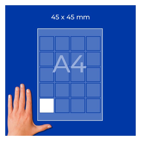 Hånd ved siden af A4-ark mockup med 45×45 mm gitter og én hvid firkant?