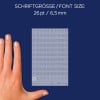 Et billede, der viser en hånd ved siden af en graf, der viser tal og symboler, med teksten 'SKRIFTTYPESTØRRELSE: 26 pt / 6,5 mm' øverst.
