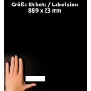 Størrelsessammenligning med hånd, Artikel: 5101, et ark computer-etiketter, format: 88,9 x 23 mm, farve: Hvid?
