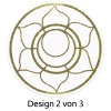 Billedet har et cirkulært design med et blomstlignende mønster i grøn. Det har en central cirkel omgivet af kronbladslignende former og er mærket 'Design 2 von 3' nederst.