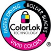 Billedet viser ColorLok Technology-logoen, som fremhæver funktioner som hurtigere tørring, mere intense sorte og levende farver. Logoet er cirkulært med distinkte sektioner for hver funktion og inkluderer et hængelåssymbol.