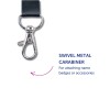 Billedet viser en drejelig metal karabinhage designet til at fastgøre navneskilte eller tilbehør.