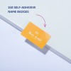 Billedet viser et selvklæbende navneskilt i gul, med navnet 'Max Actif' sammen med nummeret '150', hvilket angiver, at der er 150 navneskilte tilgængelige.