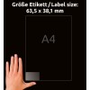 Størrelsessammenligning med hånd, Artikel: J8560-25, et ark adresseetiketter, Format: 63,5 x 38,1 mm, Farve: Transparent.